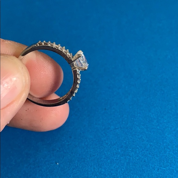 CZ ring - Picture 2 of 3